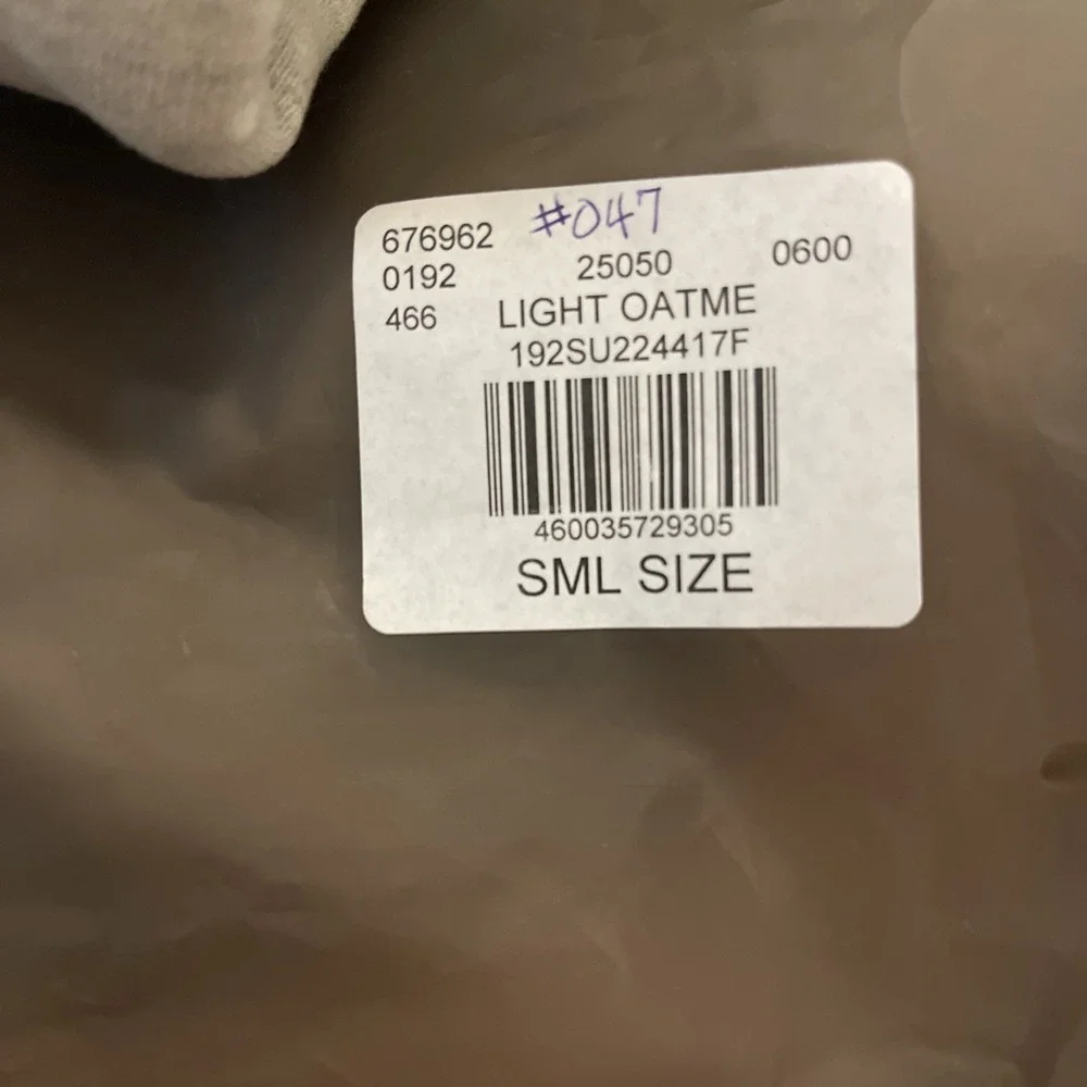 NWT Essentials Fear Of God Men's Sz Sm Light Oatmeal Hoodie, Pocket, Money - Picture 6 of 10